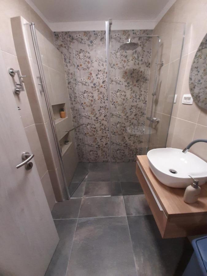 Qr Apartment For Family, Couples, And Friends Stay In ริเยกา ภายนอก รูปภาพ